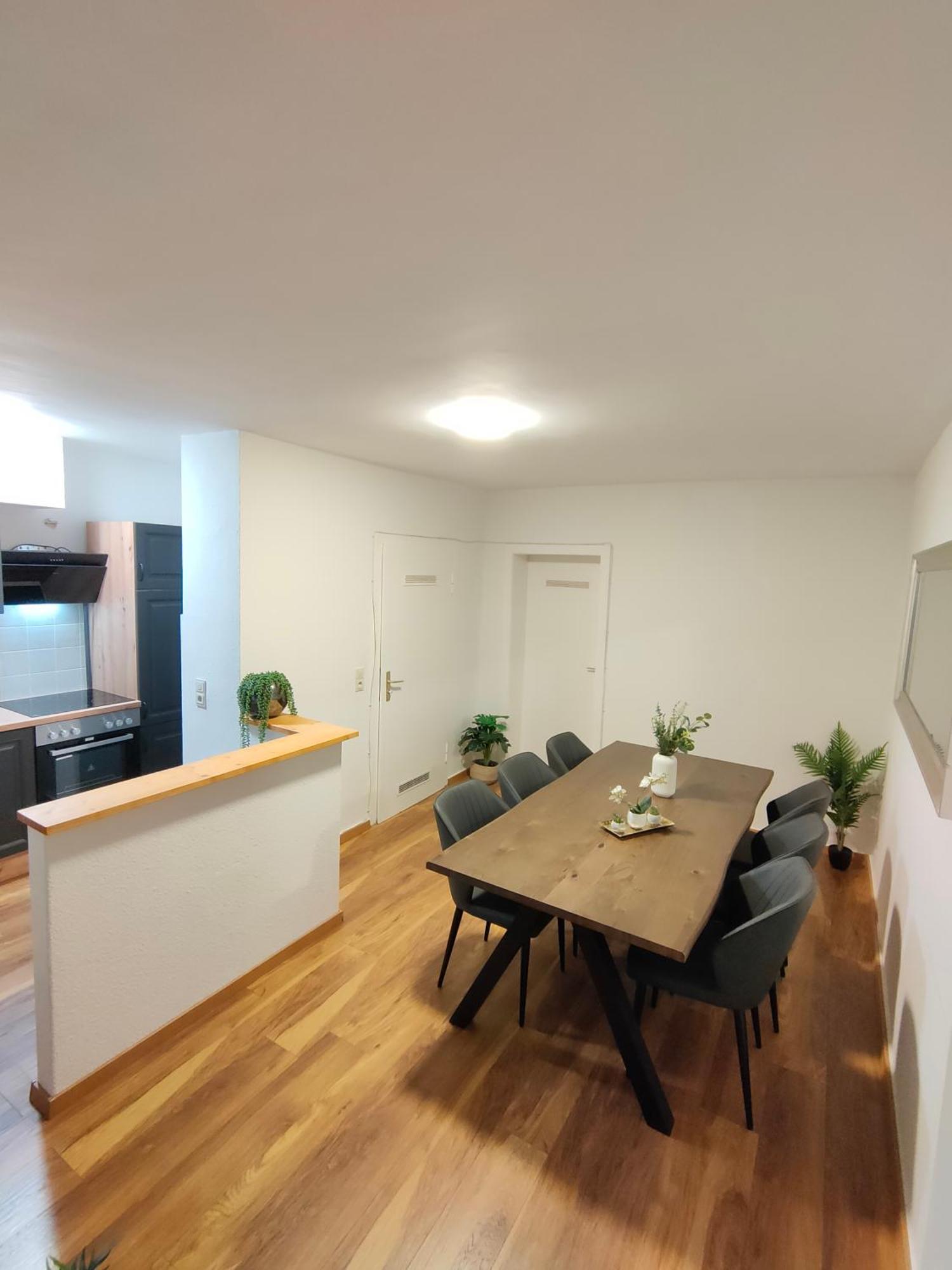 Large Central Apartment - Modern & Fully Equipped - Near Fair Kolín nad Rýnem Exteriér fotografie